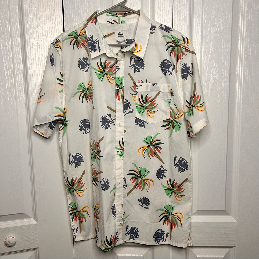Quiksilver Men's Royal Palms Hawaiian Collared Button Down Shirt Size‎ Large NWT